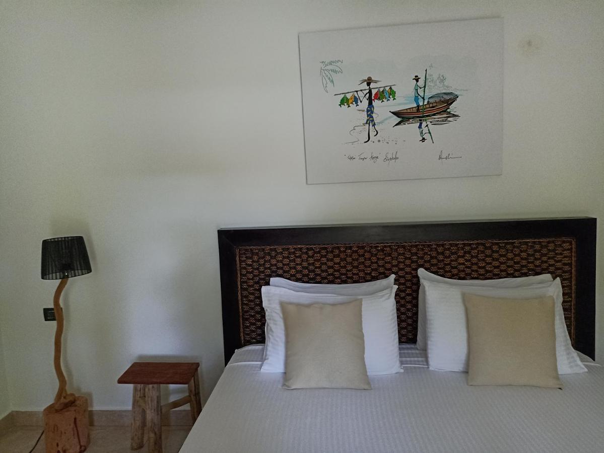 Baie Lazare  L'Oasi Guest House מראה חיצוני תמונה